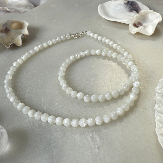 Mother of Pearl Choker Necklace