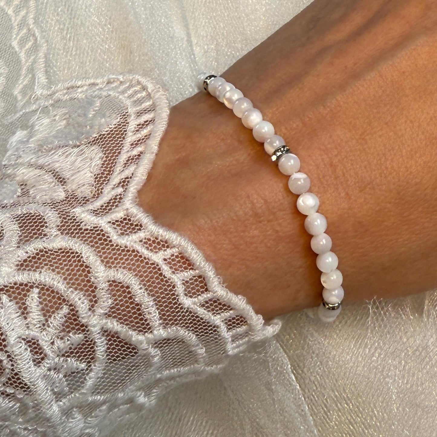 Mother of Pearl Bracelet, Shell Gemstone Beaded Bracelet