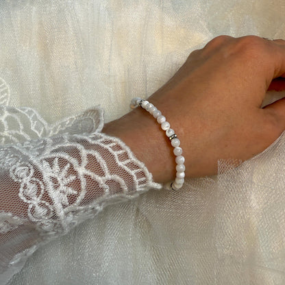 Mother of Pearl Bracelet, Shell Gemstone Beaded Bracelet
