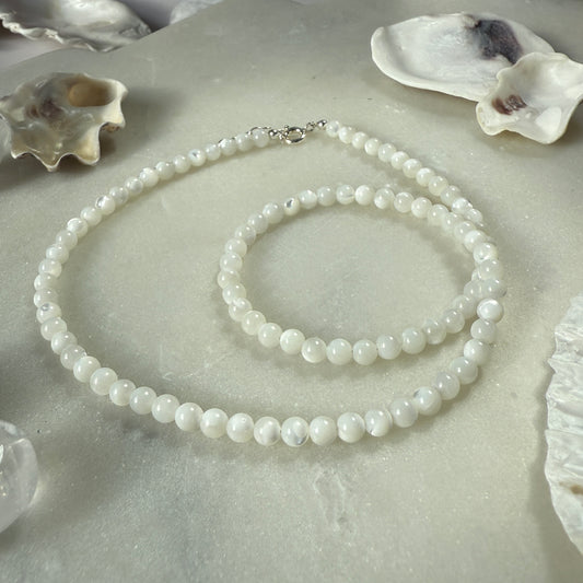 Mother of Pearl Choker Necklace
