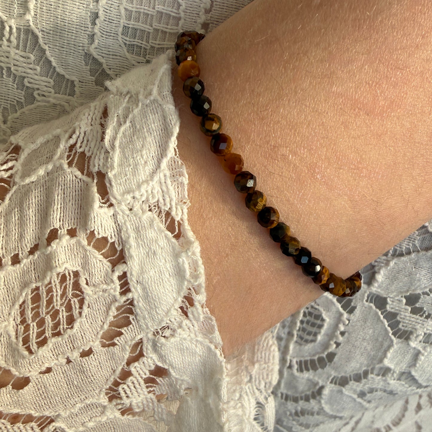 Tigers Eye Gold Bracelet 4mm