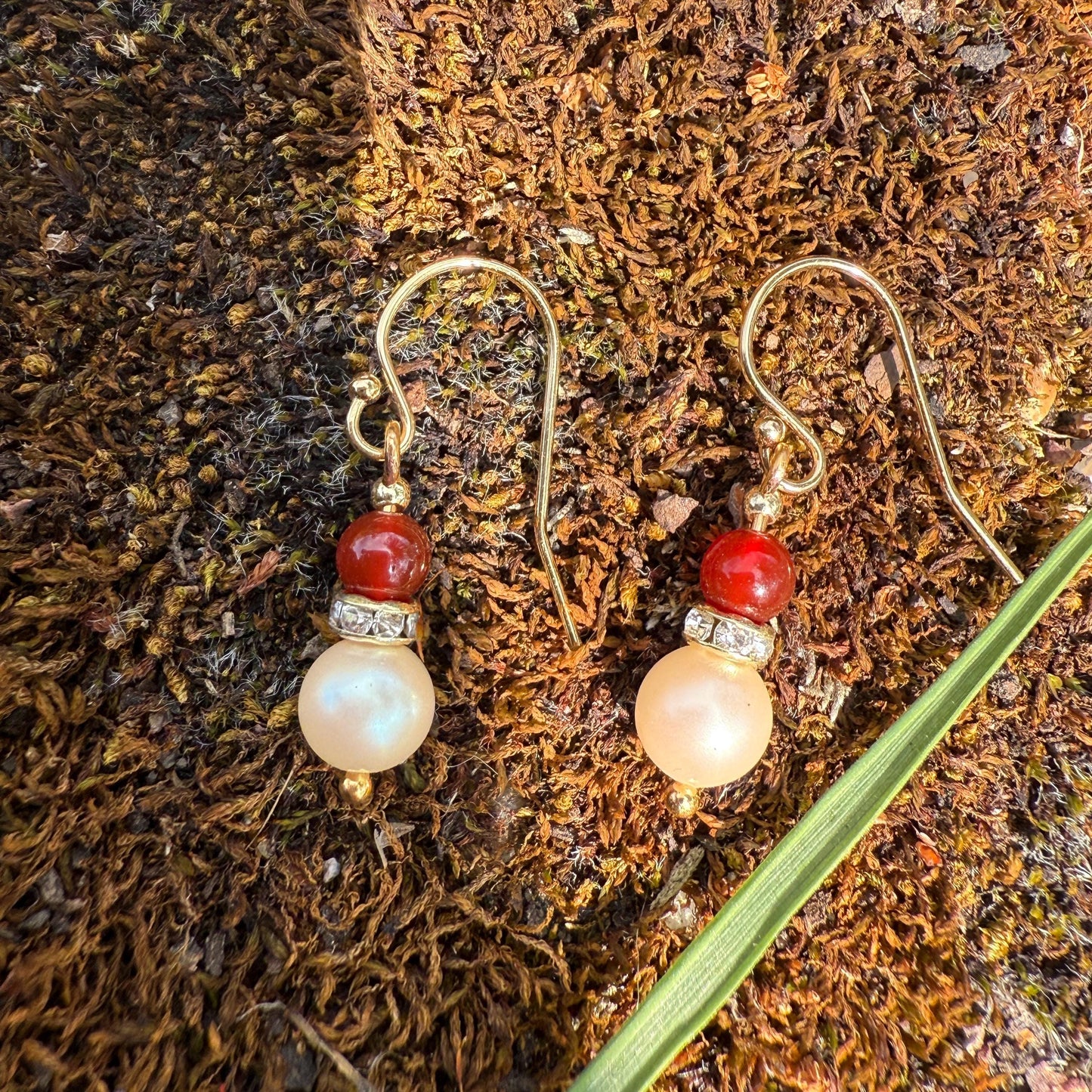 Red Agate Pearl Gold Earrings: Beaded Gemstone Jewelry